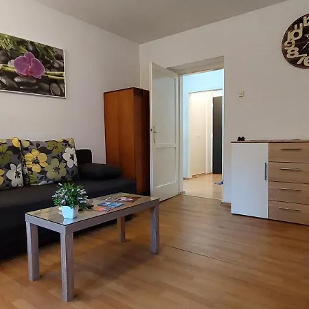 Maximino * ספליט