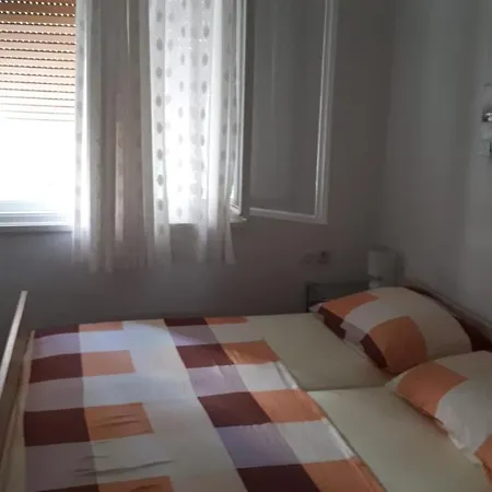 Maximino * Split